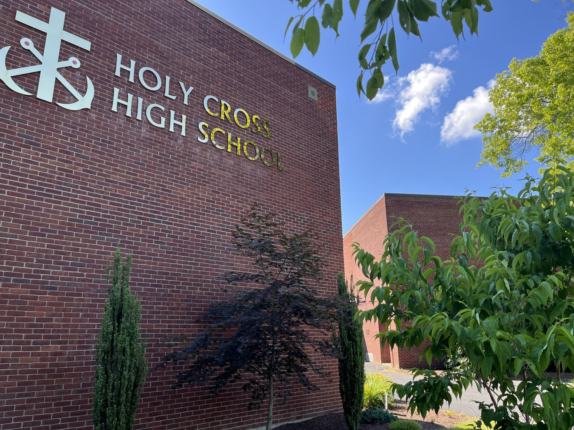 Holy Cross High School Announces Honor Roll for Final Quarter of the 2023-2024 School Year 
